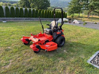 Prodám Zahradní traktor ,profi sekačka Ariens Zenith 60 R - 3
