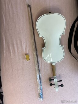 Prodám housle nové několikrát použité pro začátečníky - 3