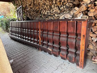 Prodám dřevěné  zábradlí 2 ks - 3