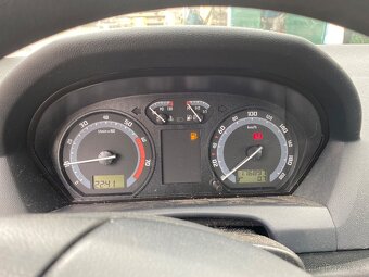 Škoda Fabia 1.2htp rok 2006 - 3