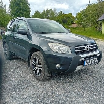 Toyota RAV4,2.2D-4D,100KW,4x4, r.v.11/2008 - 3