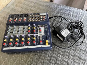 Mix Soundcraft Noterad 124 FX - 3