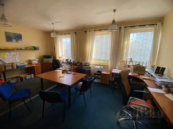 Prodej budovy s obchodními, skladovacími a výrobními prostor - 3