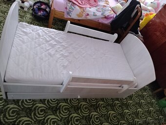 Postel s úložným prostorem - 3
