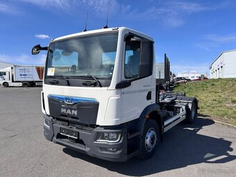 MAN TGM 15.290 4x2 BL + hákový nosič kontejnerů Fornal - 3