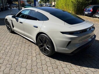 Porsche Taycan TURBO 2025 - 3
