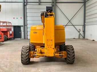KLOUBOVÁ TERÉNNÍ PLOŠINA JLG 600 AJ - 3