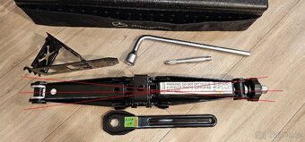 Nářadí Mercedes-Benz 2025 - 3