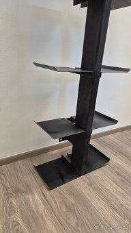 Nástěnný držák na dřevo - 3