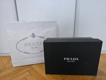 Papírové krabice - šuplíky a tašky LV , Dior, Prada, Burberr - 3