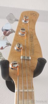 Marcus Miller V7 new gen. - 3