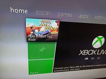 Xbox 360 s Kinectem + 8 her - 3