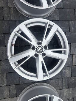 Originál R19 Audi A3 / S3 / RS3 - 3