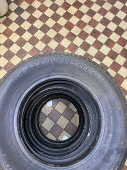 215/70R16 100H Yokohama, Uniroyal 7mm 4ks - 3