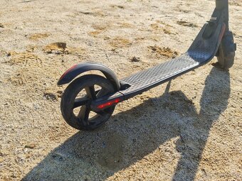 Segway Ninebot Kickscooter ES2 elektro koloběžka - 3