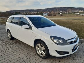 Opel Astra H kombi 1.7 TDCi 81kW - 3