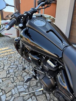 Yamaha XV 1900 Raider - 3