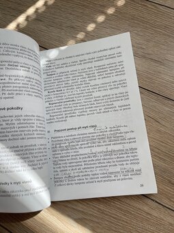 Technologie I, II a Materiály kadeřnické učebnice - 3