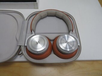 Sluchátka Bang a Olufsen Beoplay HX - 3