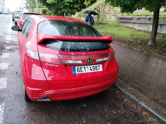 Prodám Honda Civic 8g rok výroby 2009 - 3