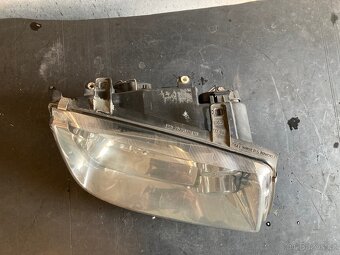 Prodám pravé světlo na VW Bora - 3