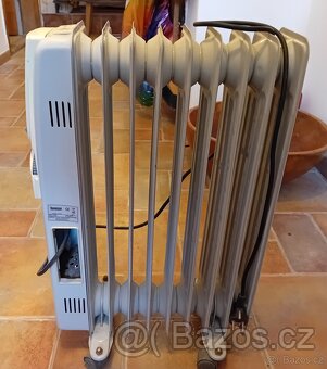 Elektrický olejový radiátor na kolečkách RAVANSON 2000W - 3