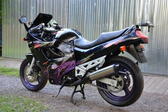 Suzuki GSX-750F - 3