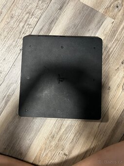 Ps 4 slim - 3