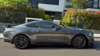 FORD MUSTANG 5.0 GT - 3
