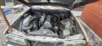 Mercedes w123 200D - 3