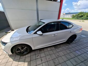 Škoda Octavia 2,0 TDI TOP - 3