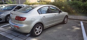 Mazda 3 1.6 rok 2004 - 3
