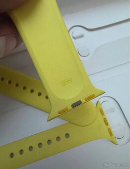 Řemínek na Apple Watch žlutý - 3