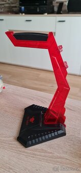 Čtyři kusy-stojánek na sluchátka Red Fighter - 3