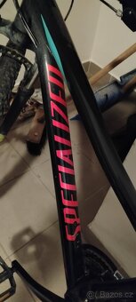 Dámské kolo SPECIALIZED 27,5 - 3
