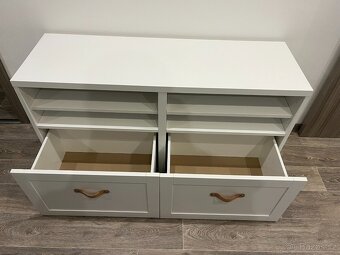 Prodám TV Stolek Ikea Besta - 3