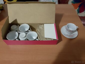 Sada šálků s podšálky - nové v krabici - 3