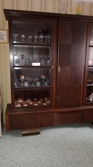 prosklená skříň, vitrína, knihovna - 3