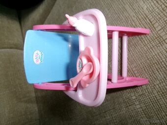 Originální židlička s doplňky pro panenku mini BABY BORN - 3