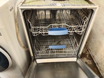 Prodám plně funkční dig. myčku zn. Bosch o šíři 60CM--DOVEZU - 3