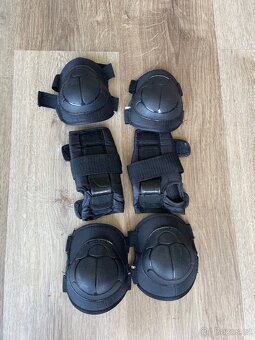 Sady dětských chráničů in-line skateboard - 3