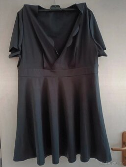 Krátké černé šaty vel 50 - 3