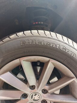 215/60 R16 - 3