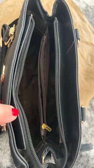 Krásná nová kabelka Michael Kors - 3