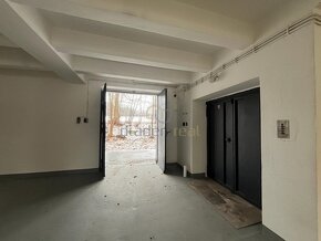 Pronájem skladových prostor 200 m2 - U Dolního Skrýchova u J - 3
