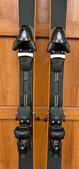 Prodám lyžařský komplet AK SKI Orange originál - 179cm - 3