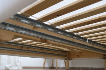 Postel IKEA ESPEVÄR 180x200, včetně potahu a dřevěných nohou - 3