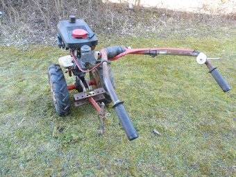 prodám malotraktor vari systém s nářadím a příslušenstvím - 3