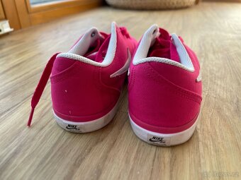 Nike top stav 38,5 - 3