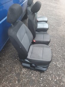 škoda fabia 2 - předni sedacky - 3